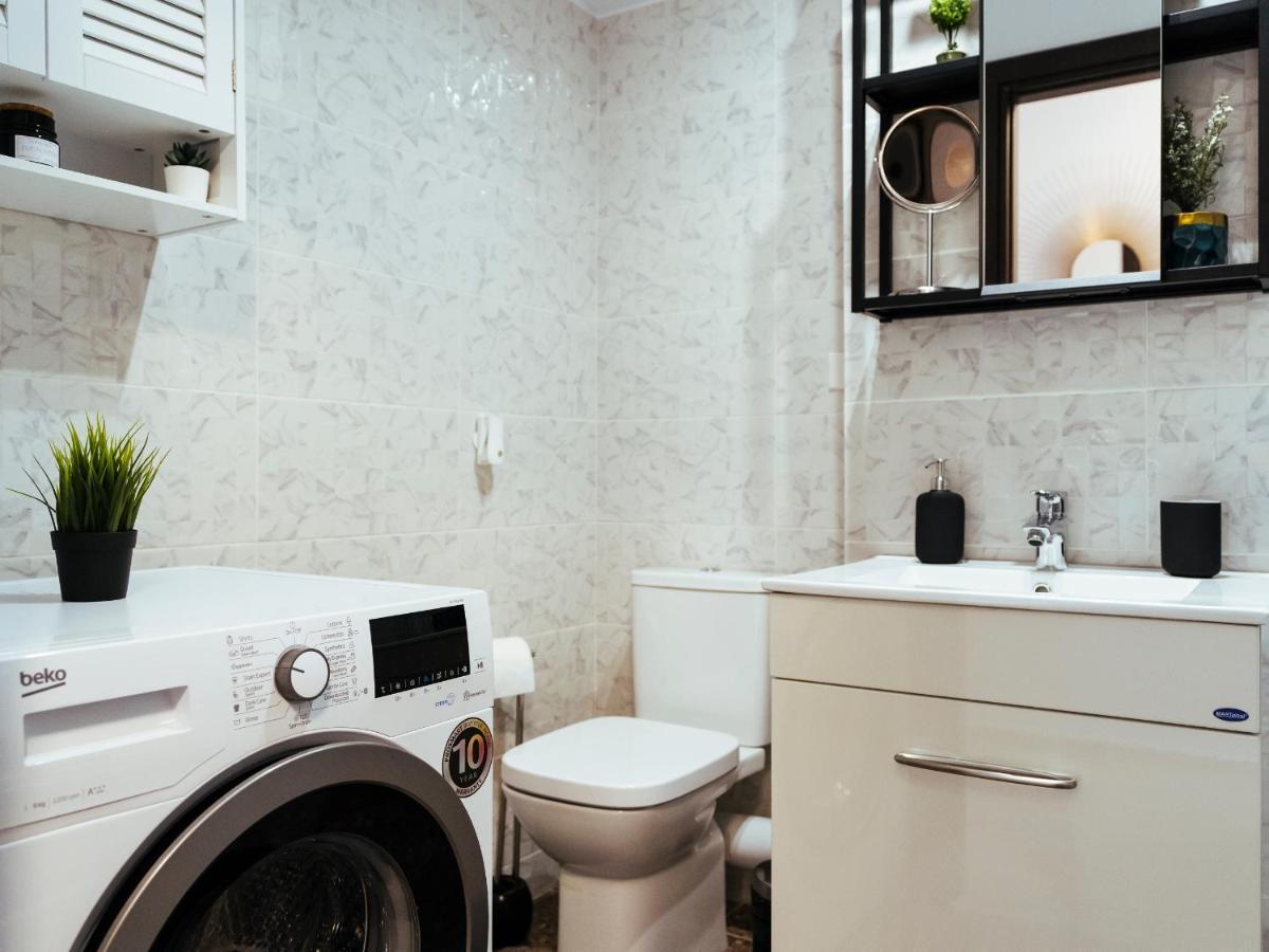 Cozy Special Pallady Apartament With Garden & Courtyard Bucharest Exterior photo